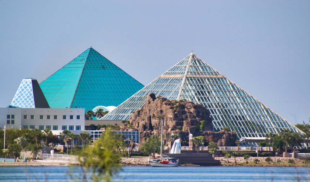 Check Out Those Cool Pyramids In Galveston Tx Curious Craig