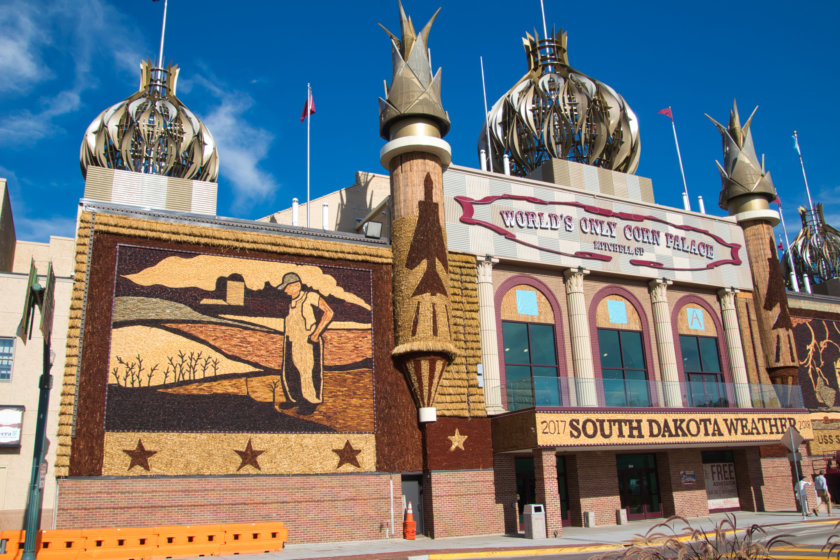 The World Famous Corn Palace Mitchell, SD Curious Craig